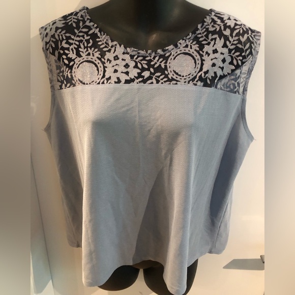 5/$20 LOVELY BLOUSE 12/14 FIT - Picture 2 of 10